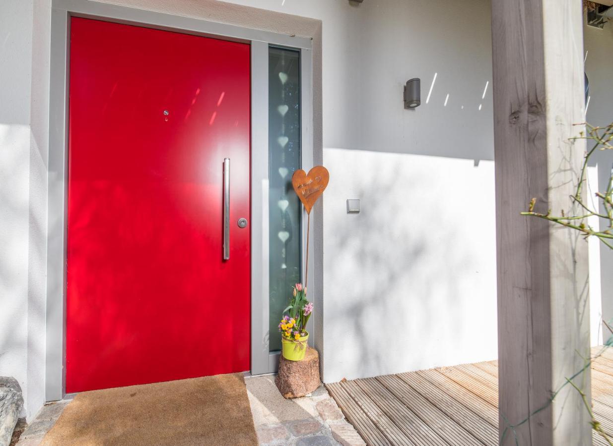 Helle Wohnung Mit Bergblick & Eigener Terrasse Bad Tölz Zewnętrze zdjęcie